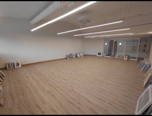 110M² OFFICE TO LET IN HALFWAY HOUSE